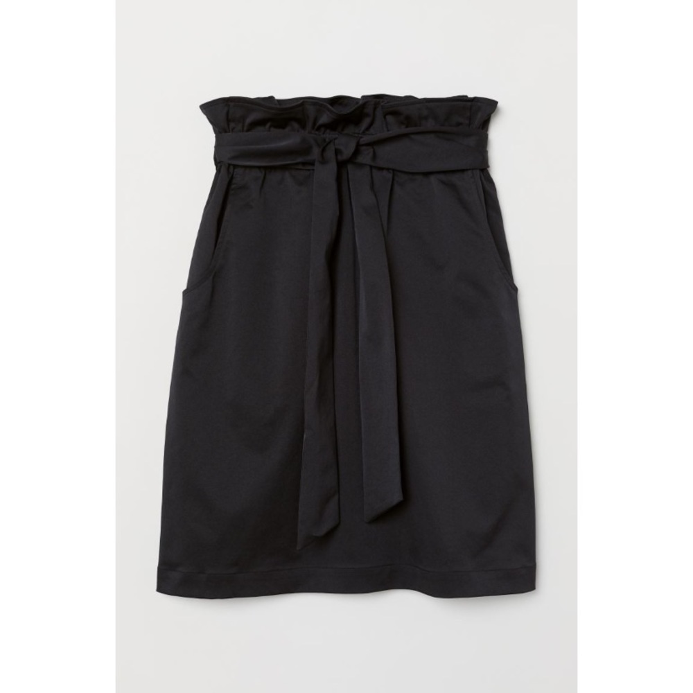 H&M Black PaperBag Skirt